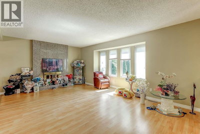 6280 YEATS Crescent | Richmond British Columbia | Slide Image Three
