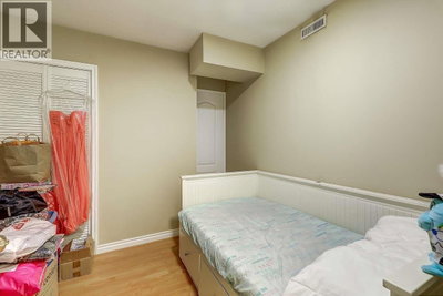 6280 YEATS Crescent | Richmond British Columbia | Slide Image Four