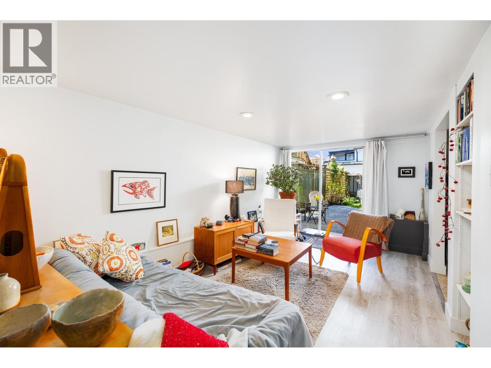 4491 HARRIET STREET Image 26