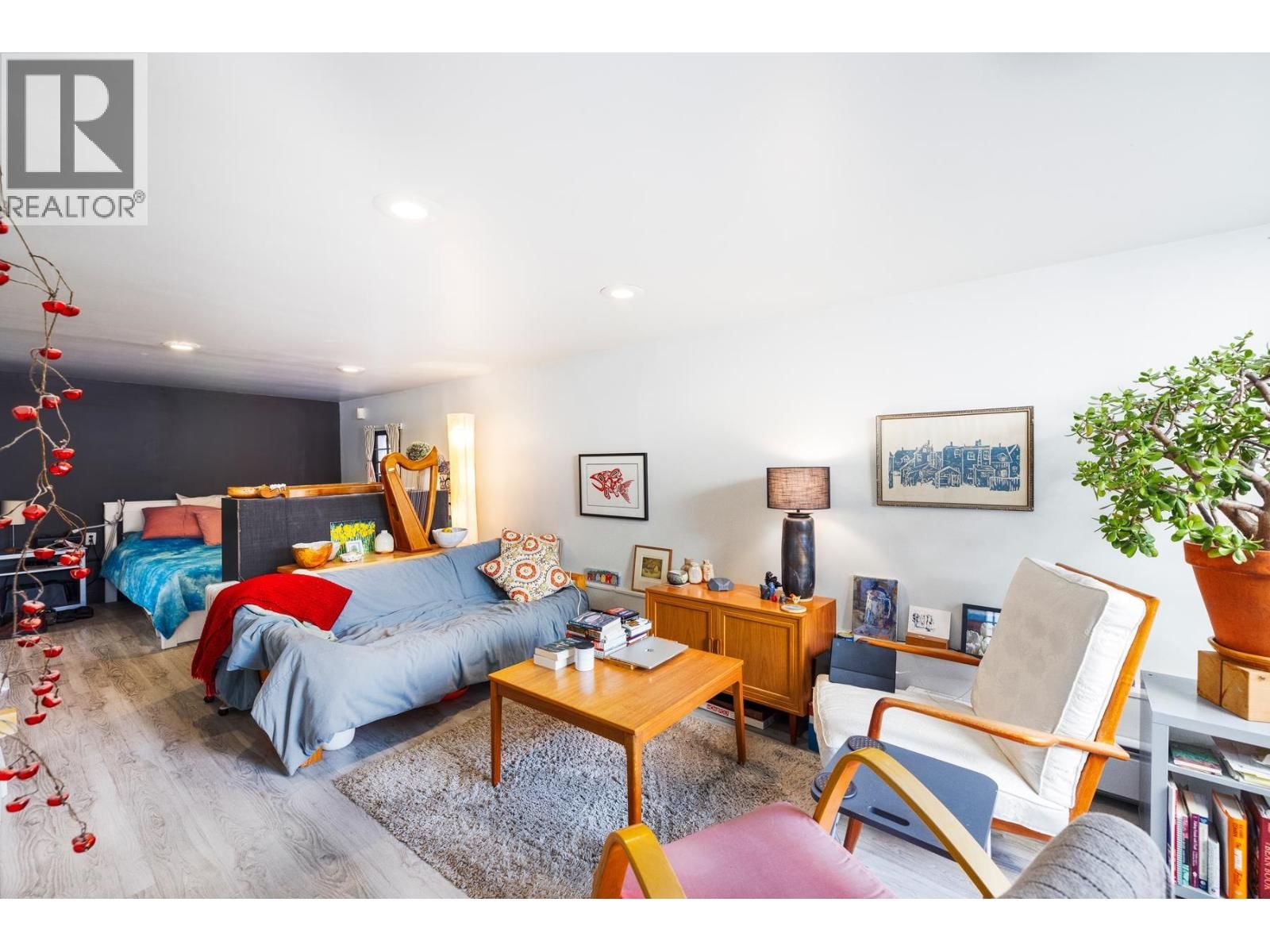 4491 HARRIET STREET Image 28