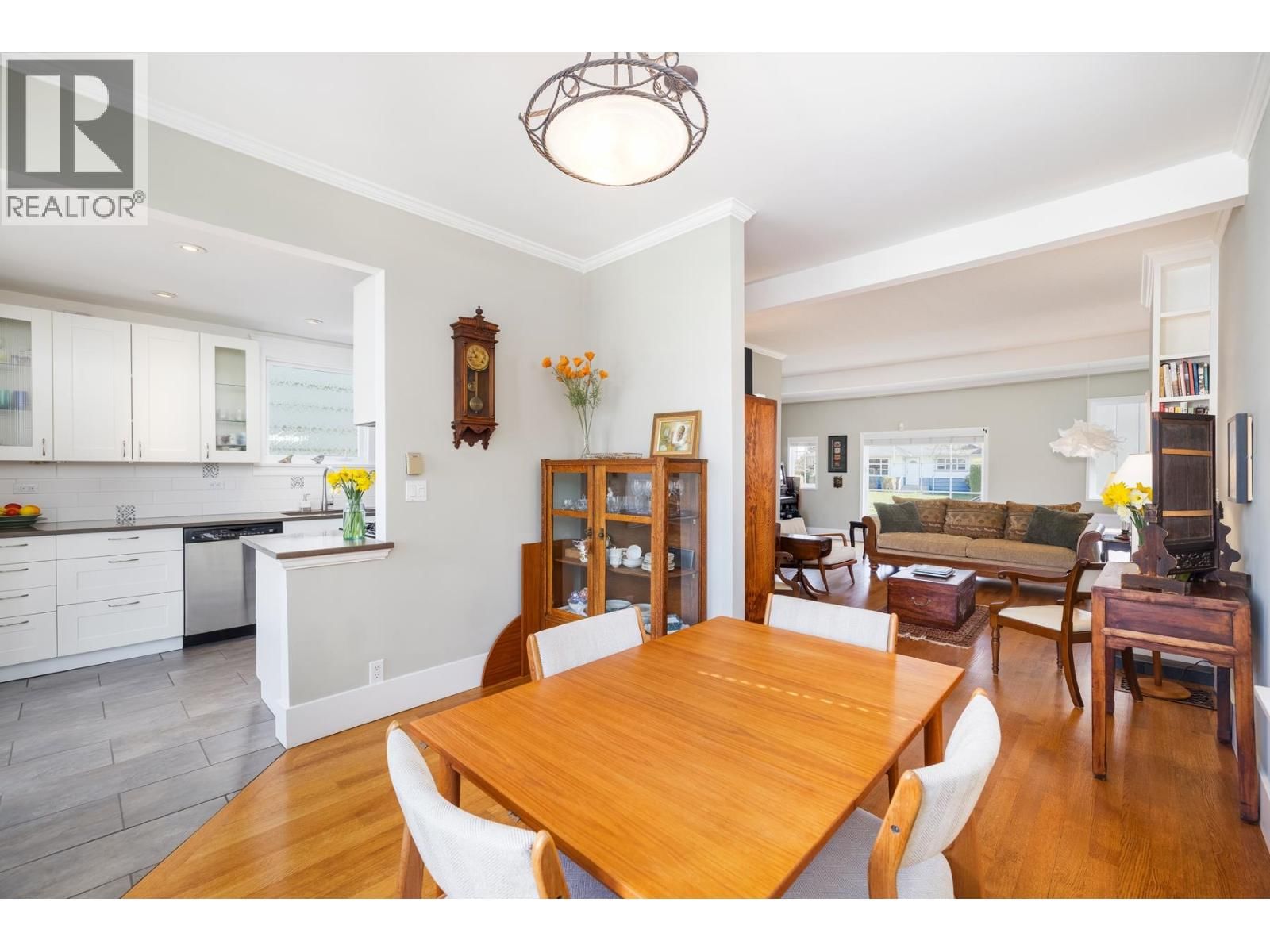 4491 HARRIET STREET Image 9