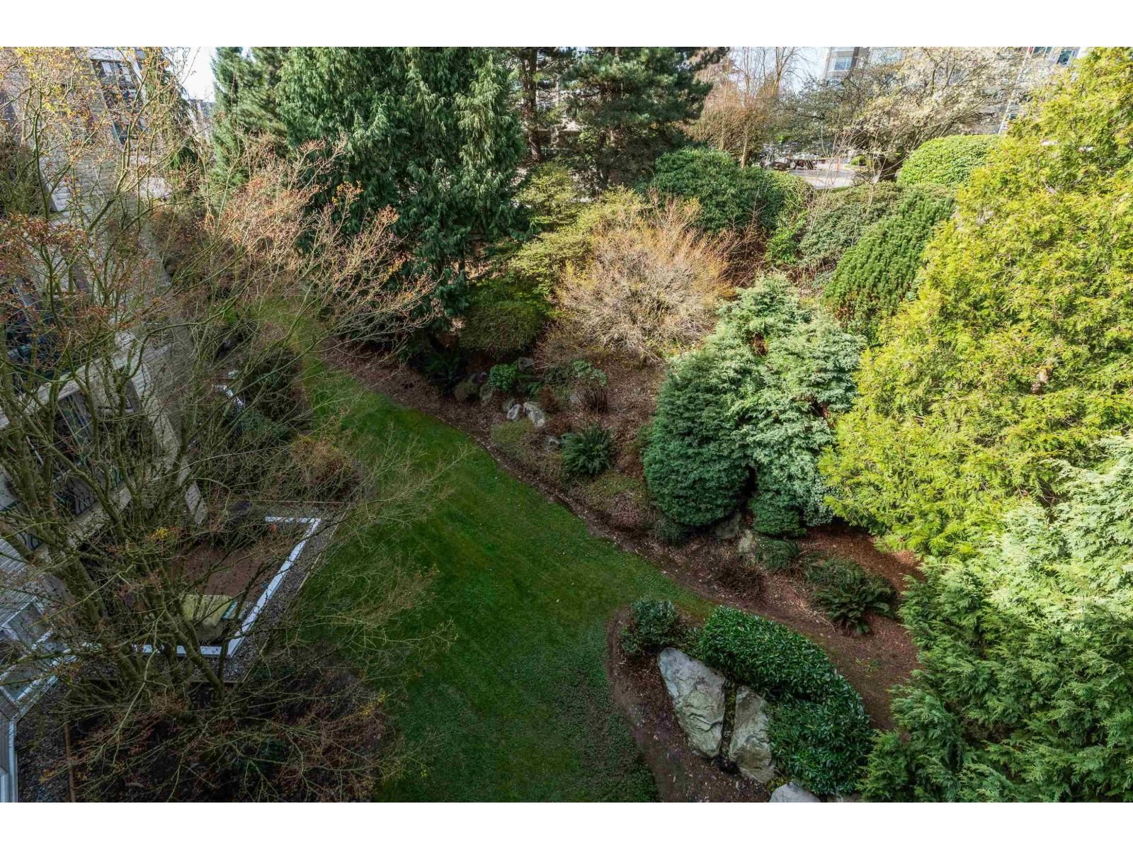 415 - 3172 GLADWIN ROAD Image 30