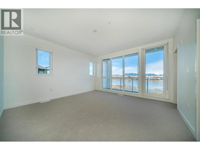 10333 RIVER Drive | Richmond British Columbia | Slide Image Twenty-four