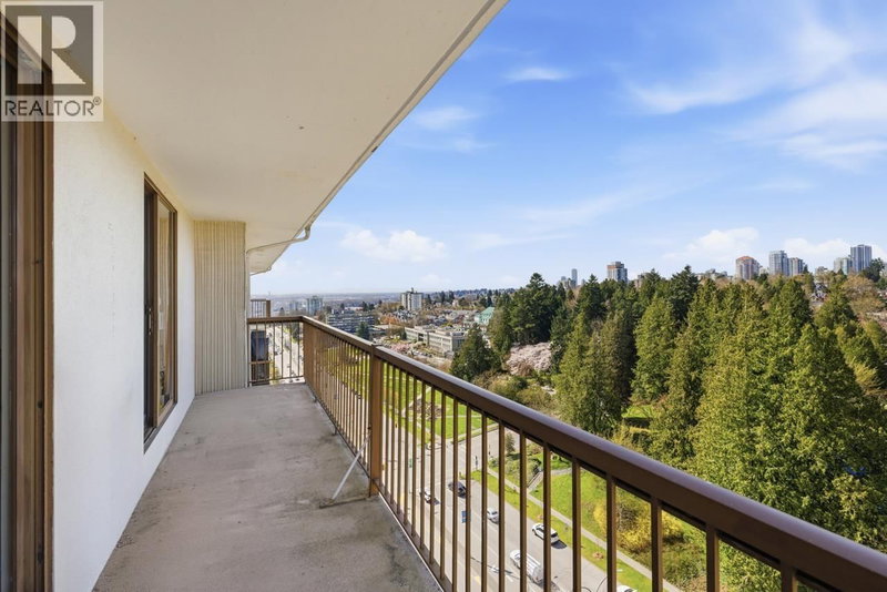 1605 - 320 ROYAL Avenue, New Westminster, V3L5C6 | Image 2