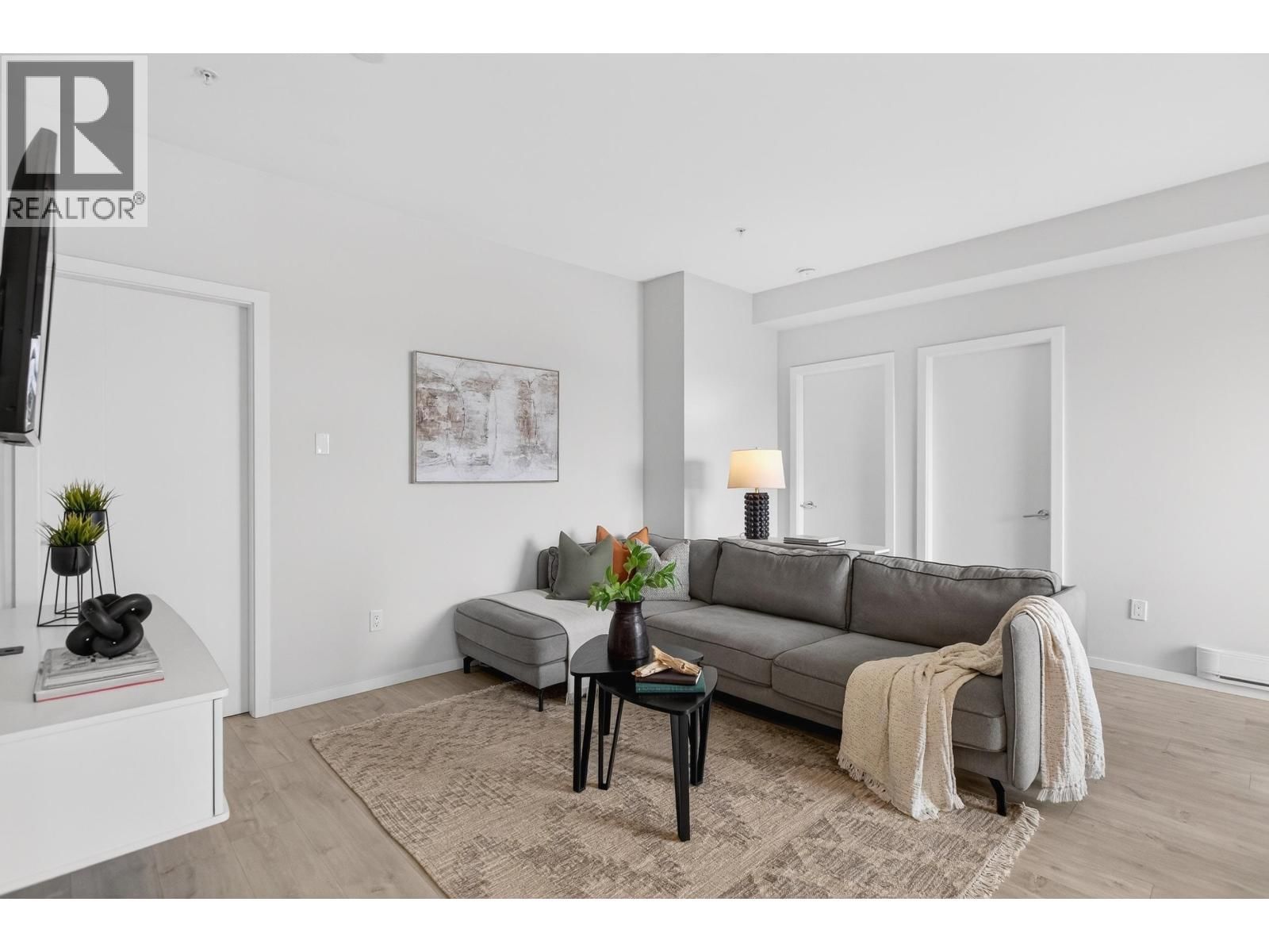 215 - 6283 KINGSWAY AVENUE Image 11