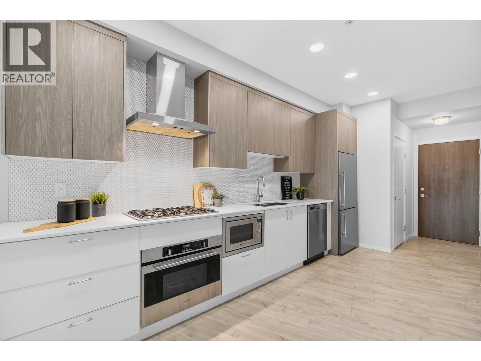 215 - 6283 KINGSWAY AVENUE Image 8