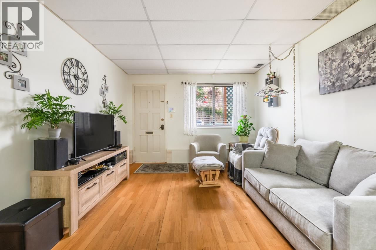 3524 TANNER STREET Image 4