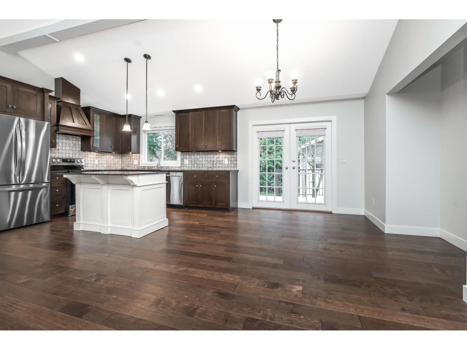 20468 43 AVENUE Image 10