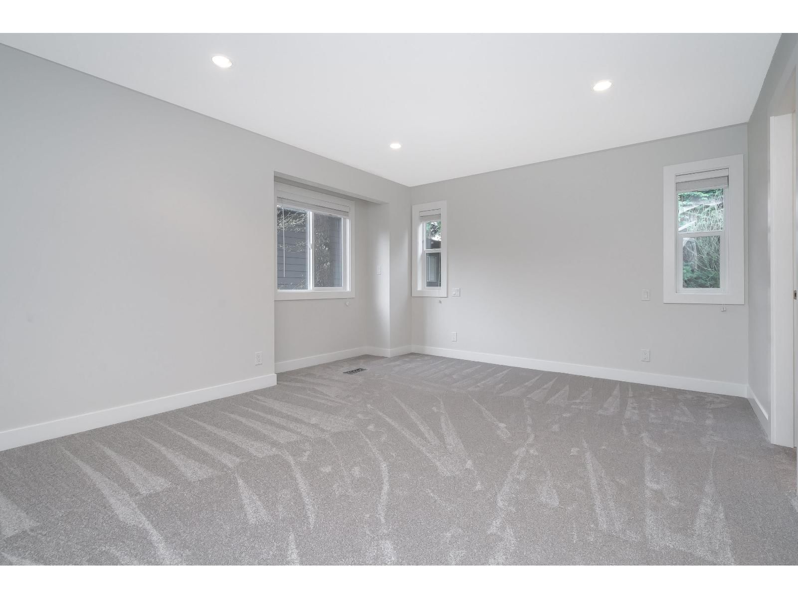 20468 43 AVENUE Image 20