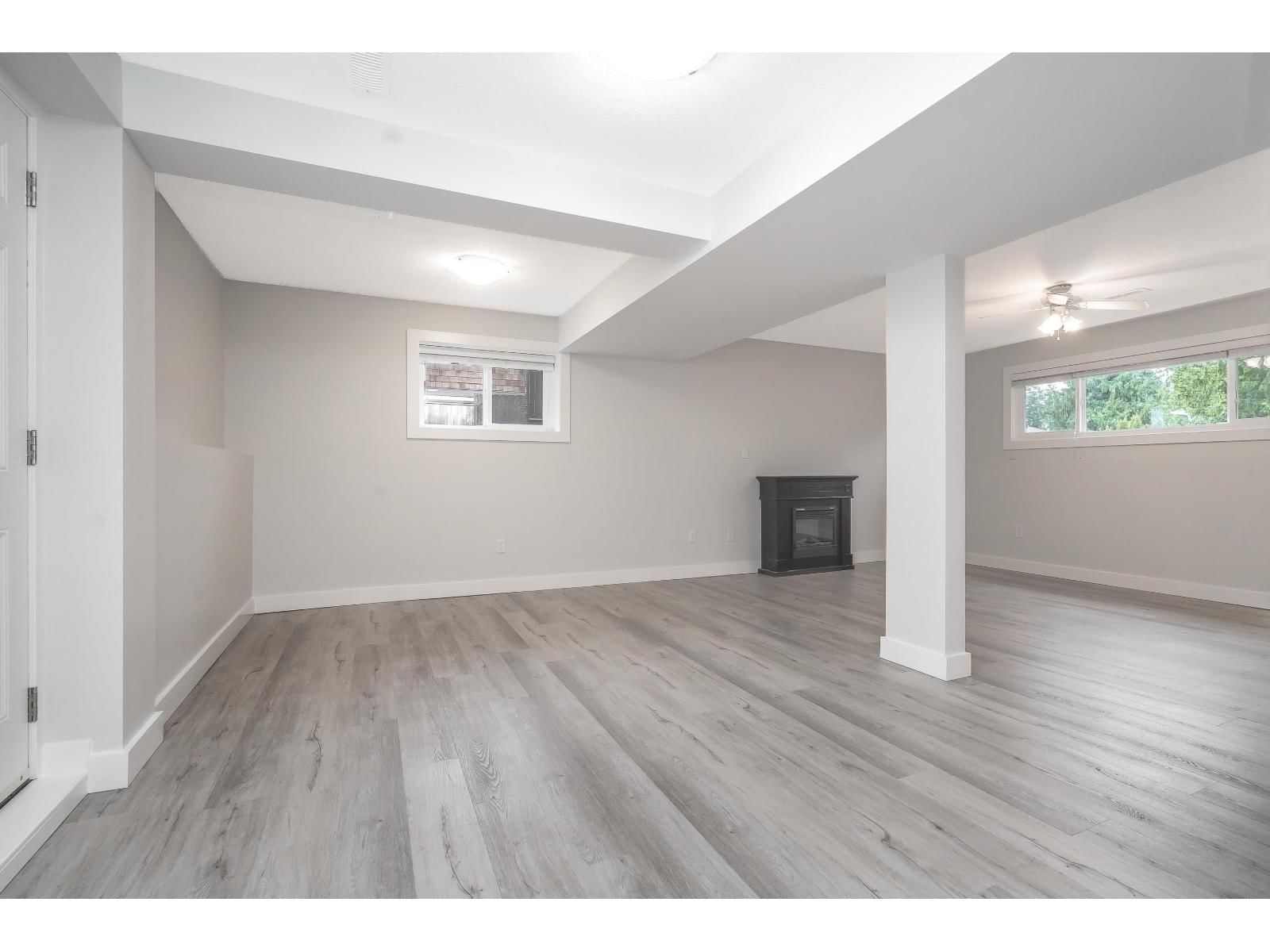 20468 43 AVENUE Image 23