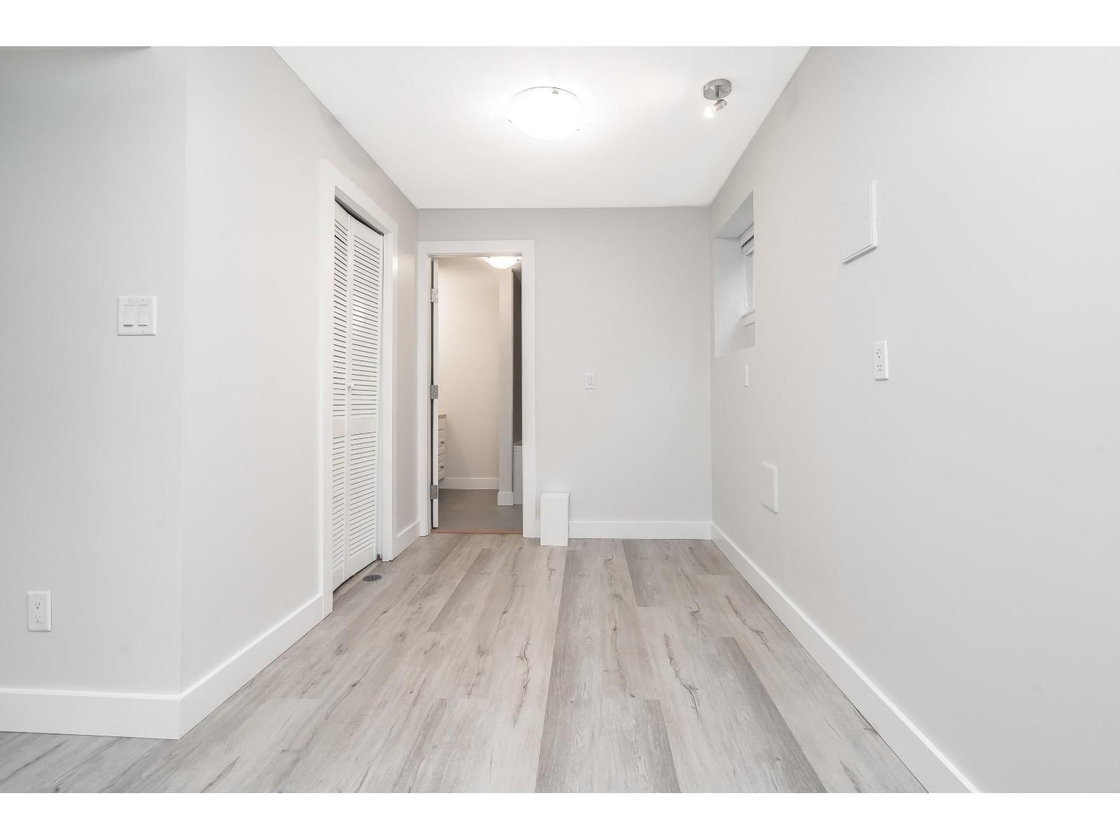 20468 43 AVENUE Image 27