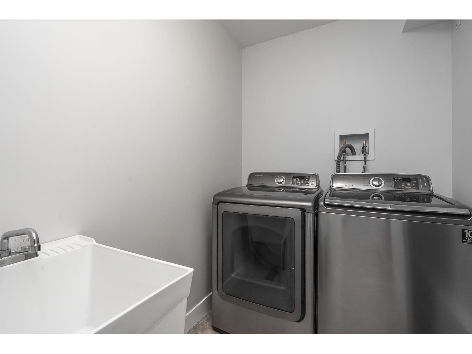 20468 43 AVENUE Image 32