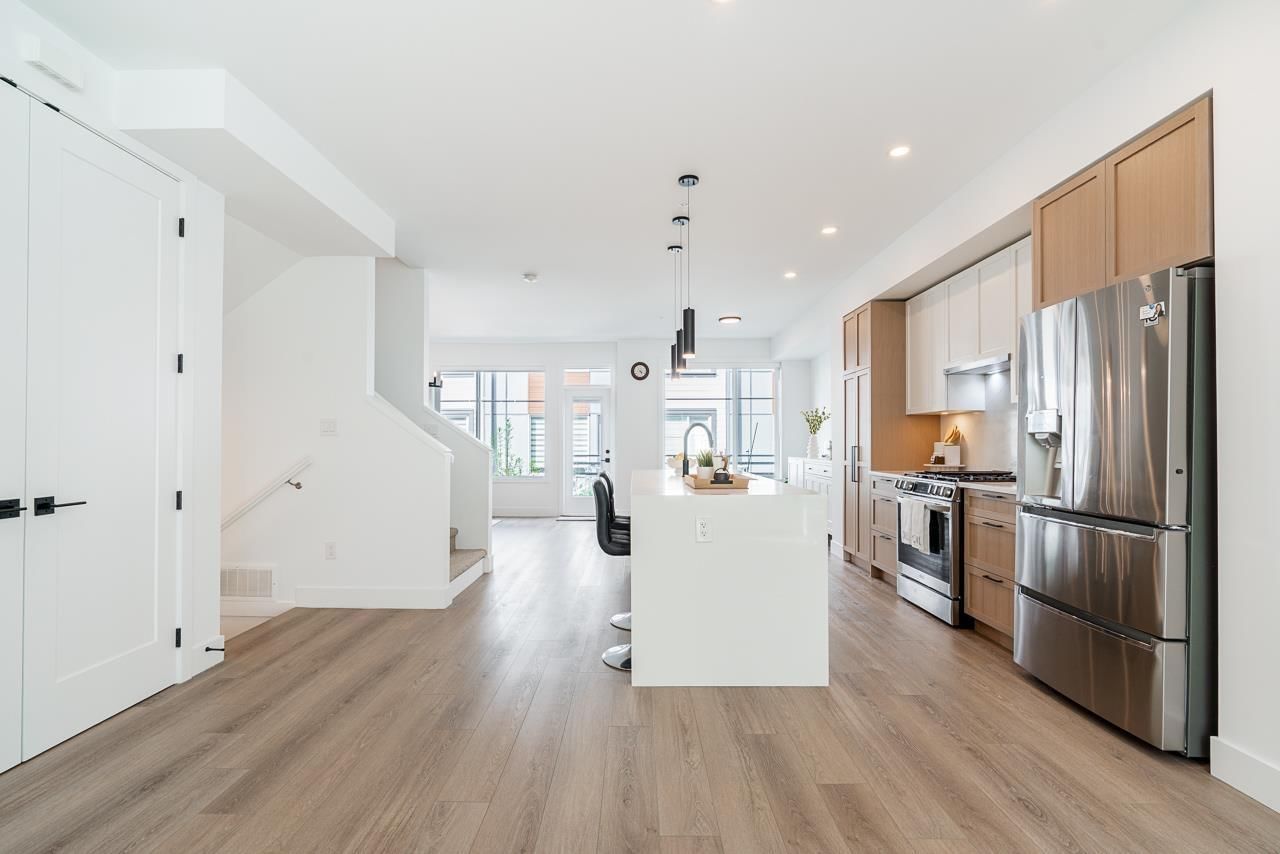 8 - 20763 76 AVENUE Image 10