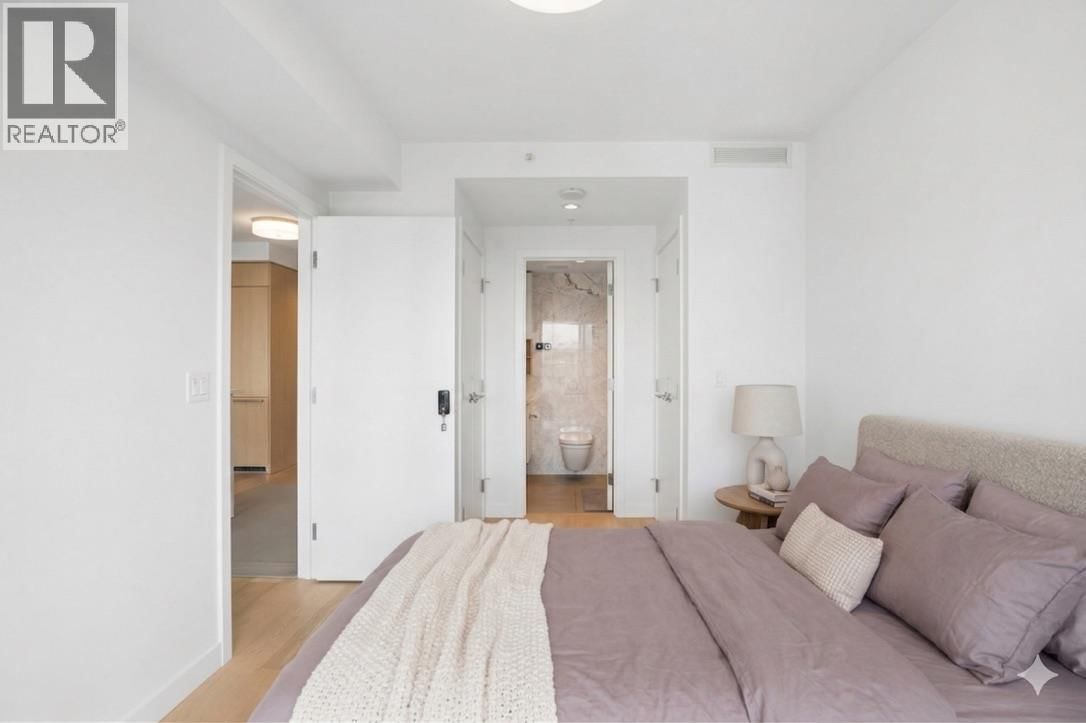 2506 - 6000 MCKAY AVENUE Image 31