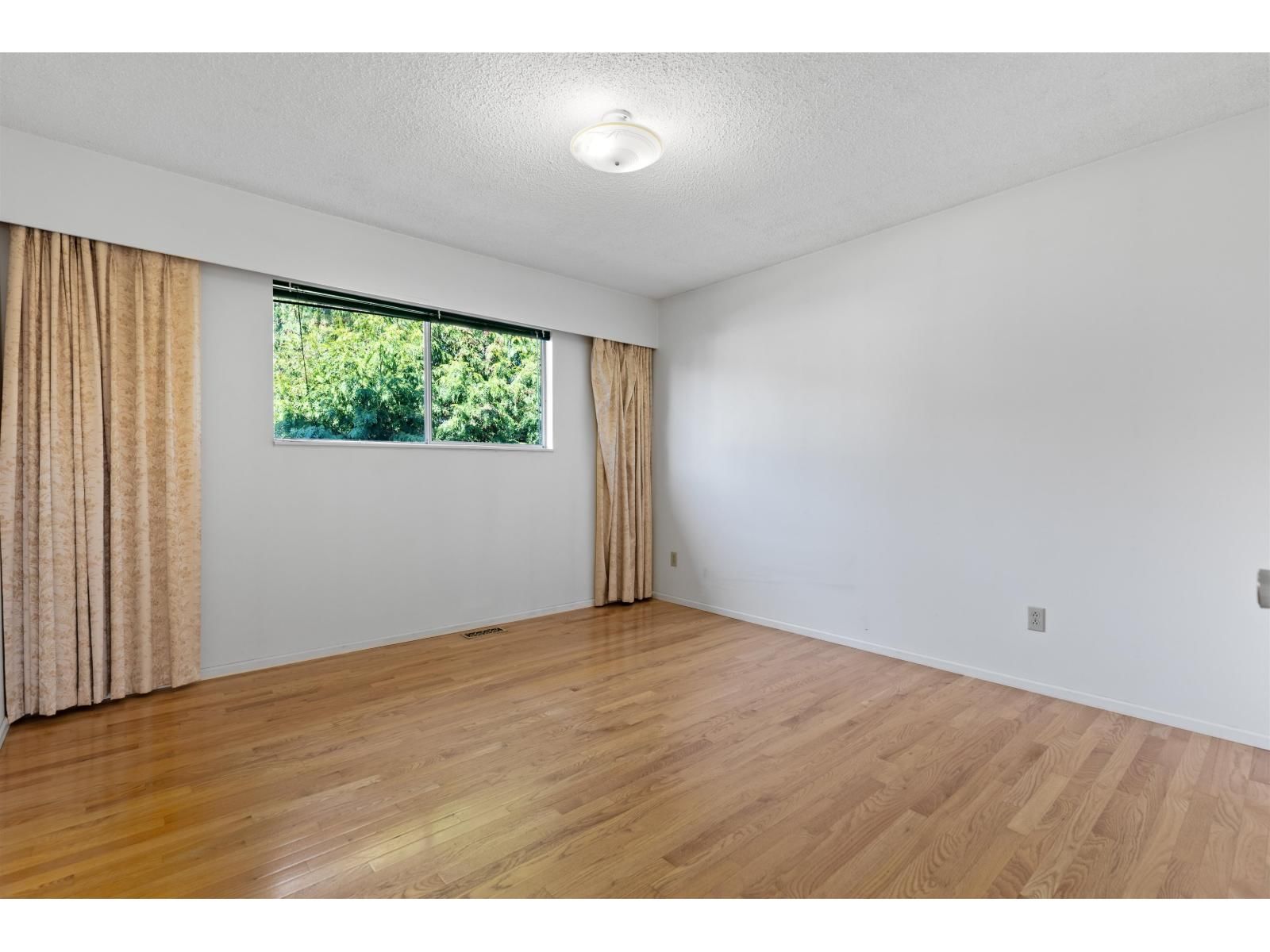 7257 148 STREET Image 20