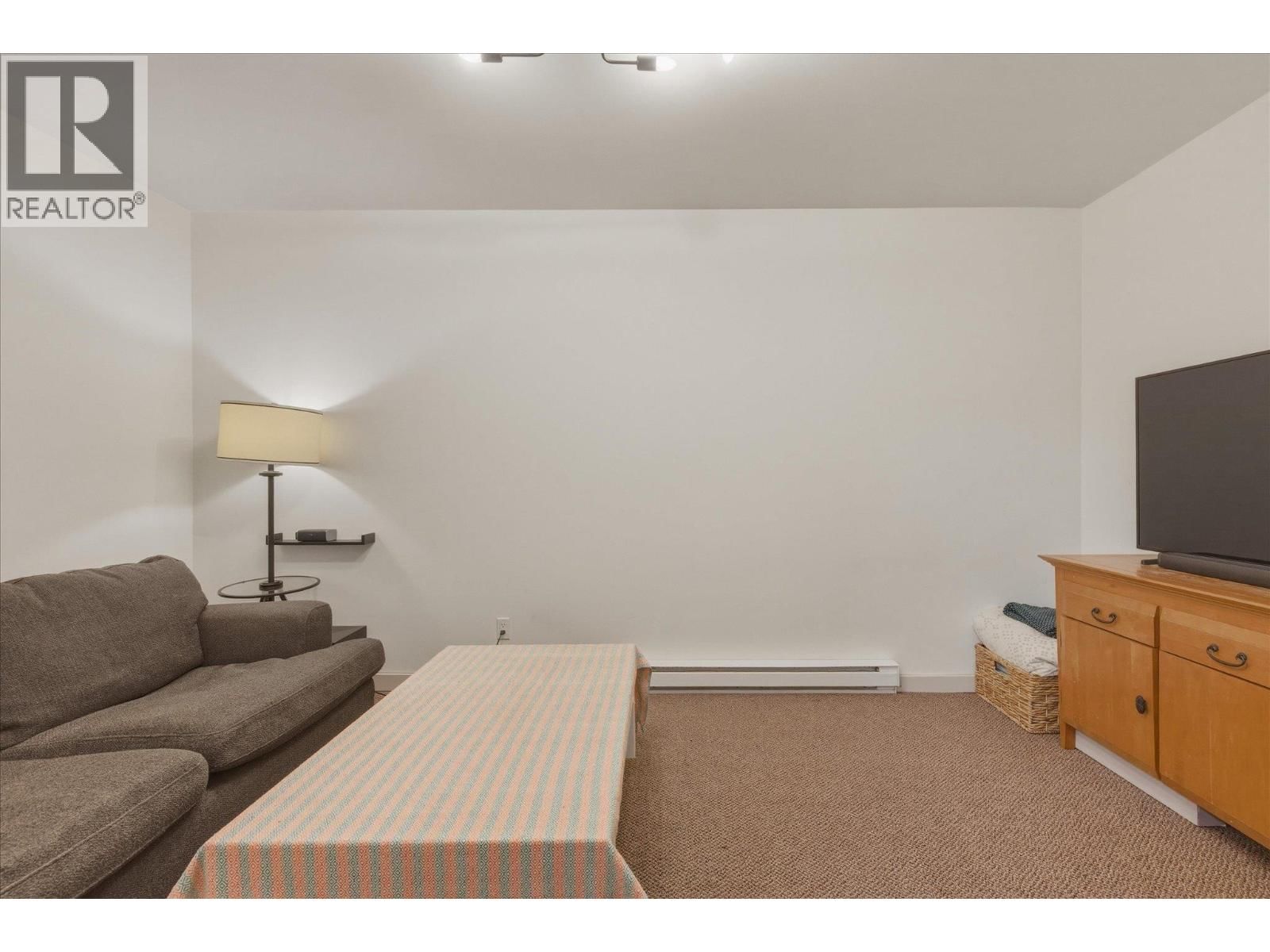 22 - 39758 GOVERNMENT ROAD Image 29