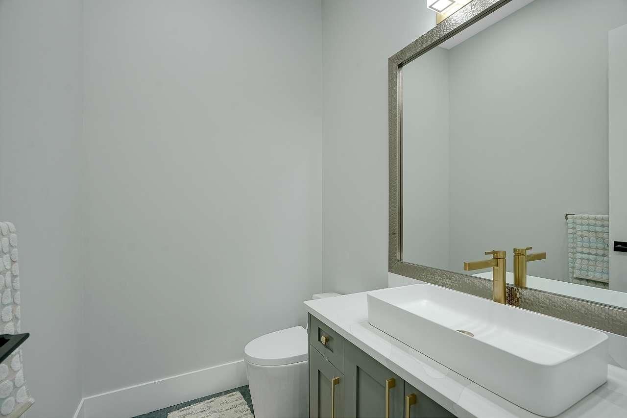 17246 59 AVENUE Image 21