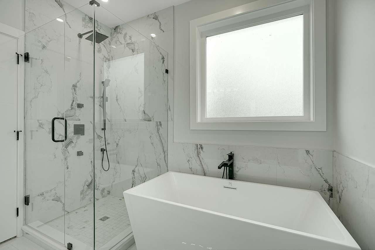 17246 59 AVENUE Image 32