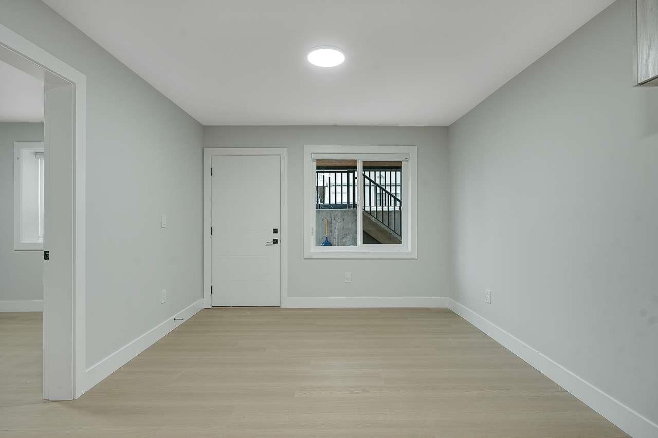 17246 59 AVENUE Image 34