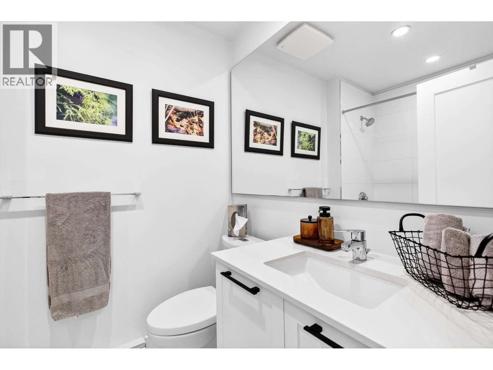 10 - 4716 ORCA WAY Image 23