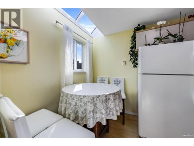 2736 ATLIN Place | Coquitlam British Columbia | Slide Image Seventeen