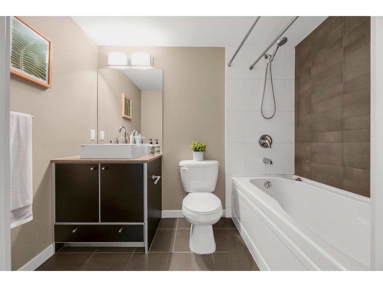 2509 - 13688 100 AVENUE Image 24