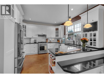 5226 CRANBROOK HILL Road | Prince George British Columbia | Slide Image Nine