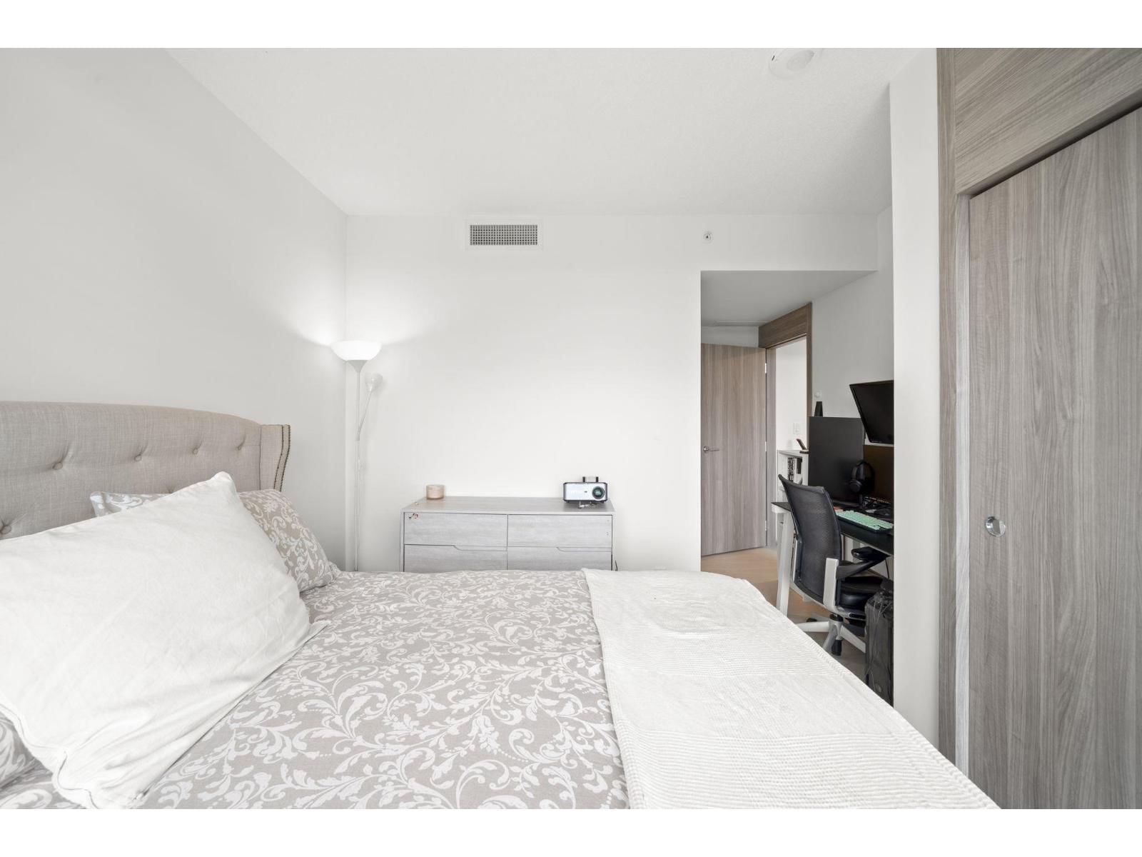 1202 - 13778 100 AVENUE Image 22