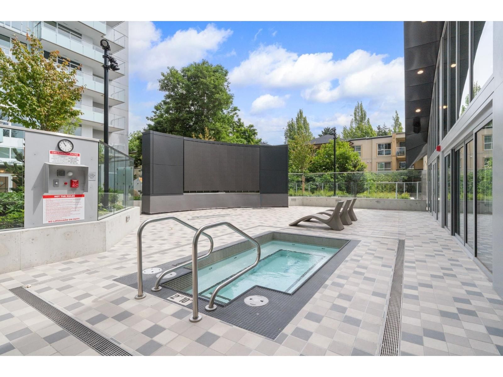 1202 - 13778 100 AVENUE Image 32