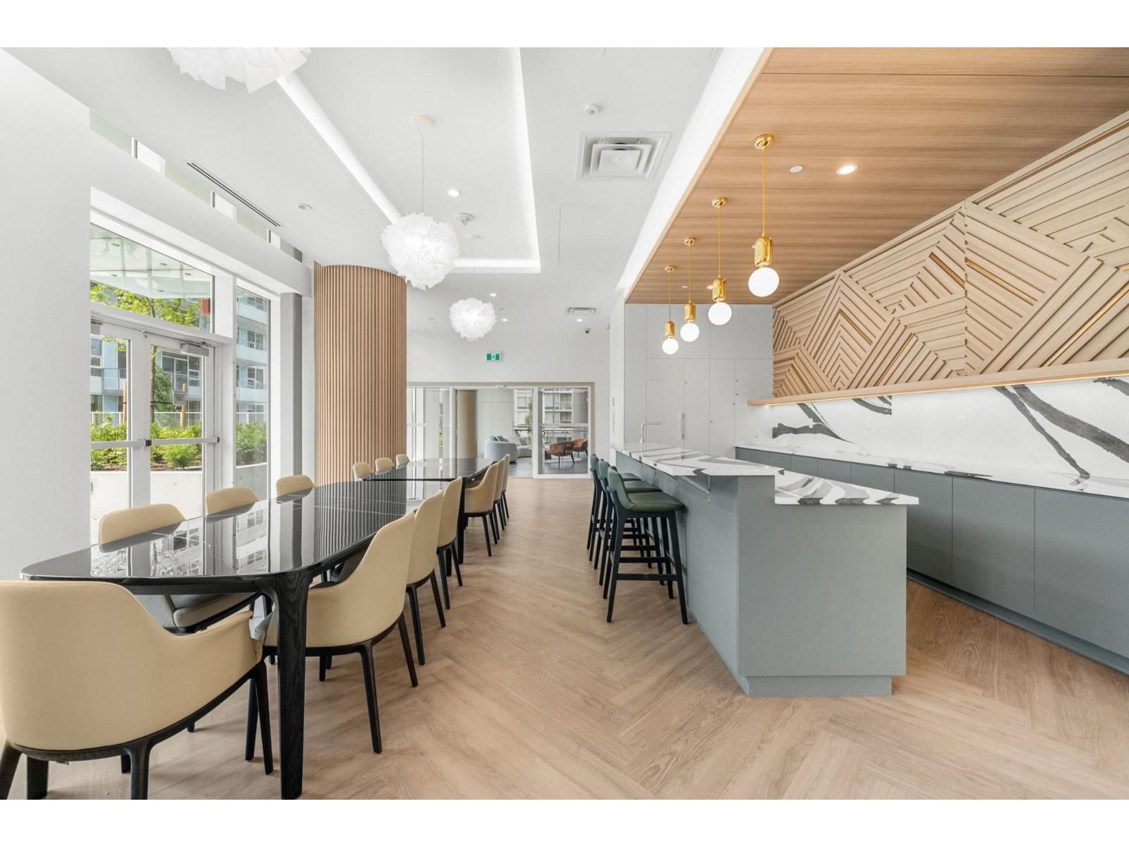 1202 - 13778 100 AVENUE Image 34