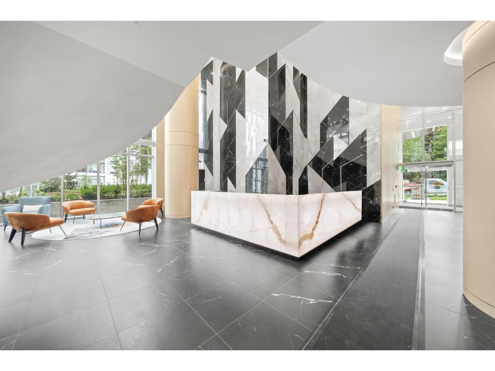 1202 - 13778 100 AVENUE Image 4