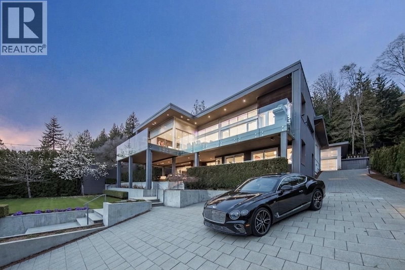 3305 WESTMOUNT Road West Vancouver British Columbia, V7V 3G5 - 5 Bedrooms Home For Sale