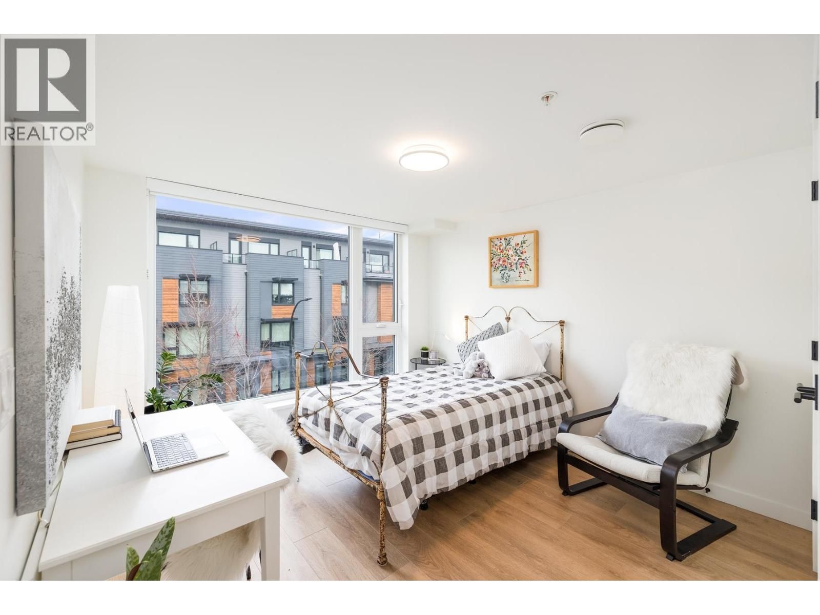 444 - 545 2ND STREET Image 18