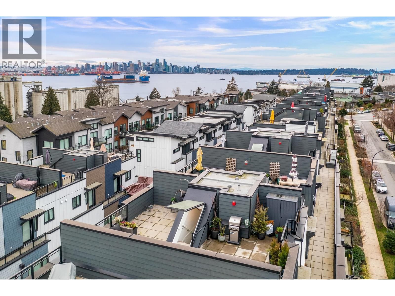 444 - 545 2ND STREET Image 30