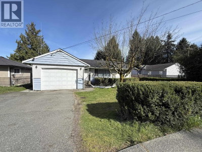 11820 207 Street | Maple Ridge British Columbia | Slide Image Three