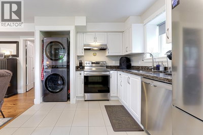3968 ROBIN Place | Port Coquitlam British Columbia | Slide Image Thirty-two