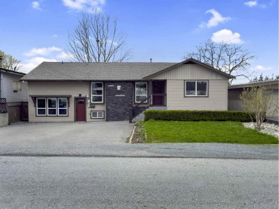 2319 HEMLOCK Street | Abbotsford British Columbia | Slide Image One