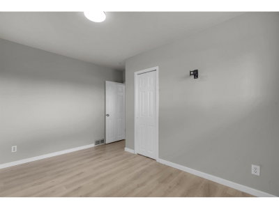 2319 HEMLOCK Street | Abbotsford British Columbia | Slide Image Ten