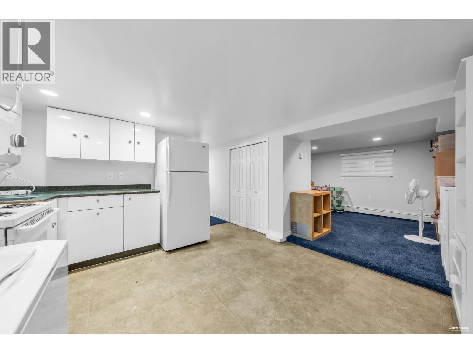 237 SANDRINGHAM AVENUE Image 27