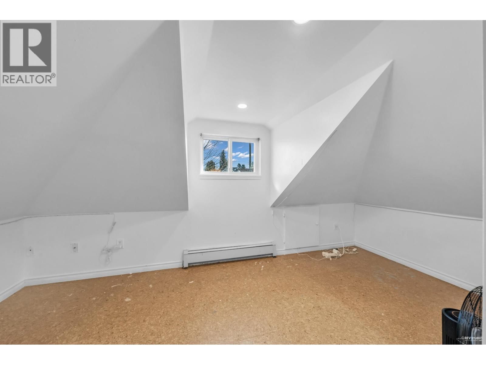 237 SANDRINGHAM AVENUE Image 5