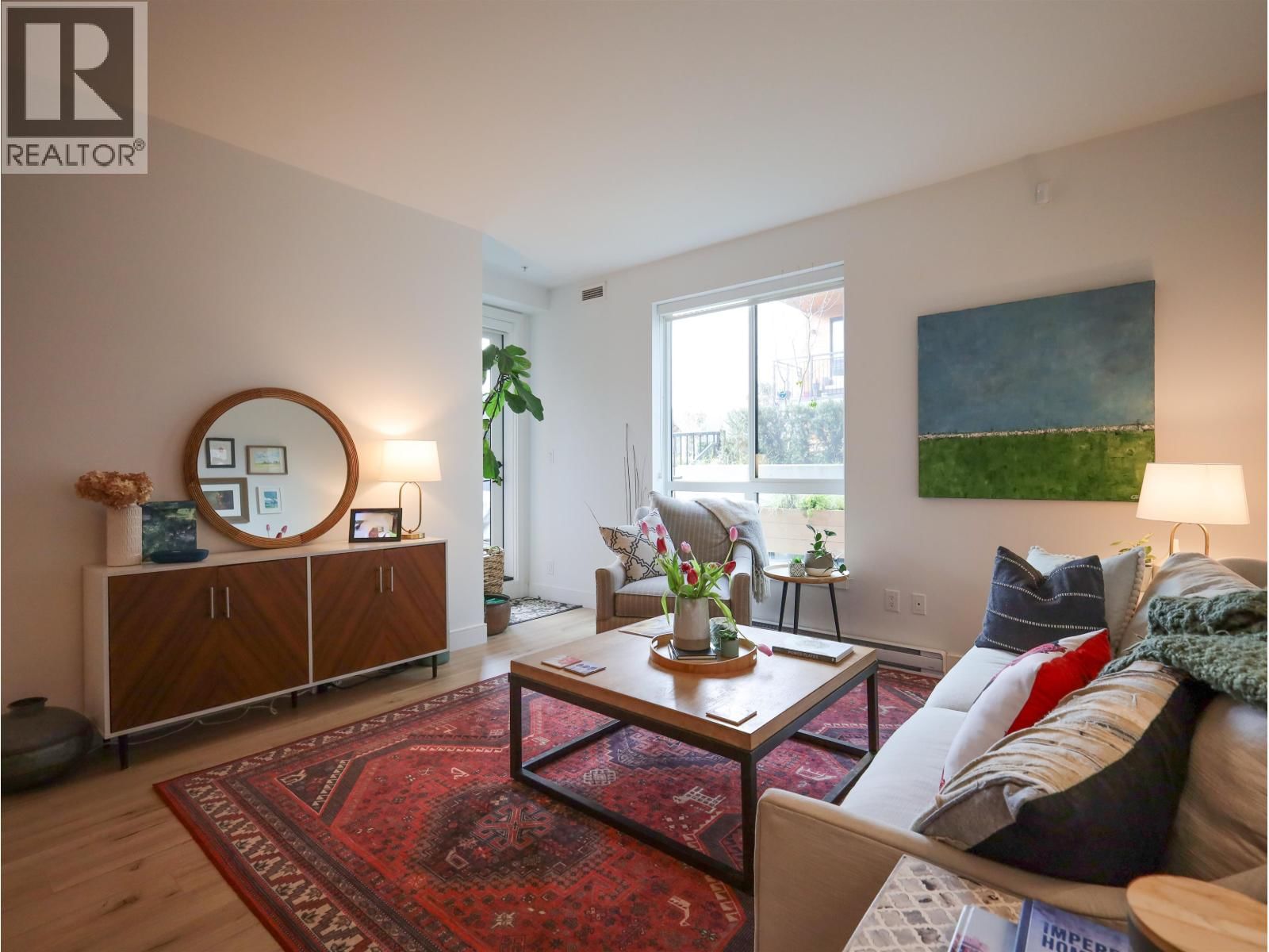 224 - 3131 MURRAY STREET Image 15