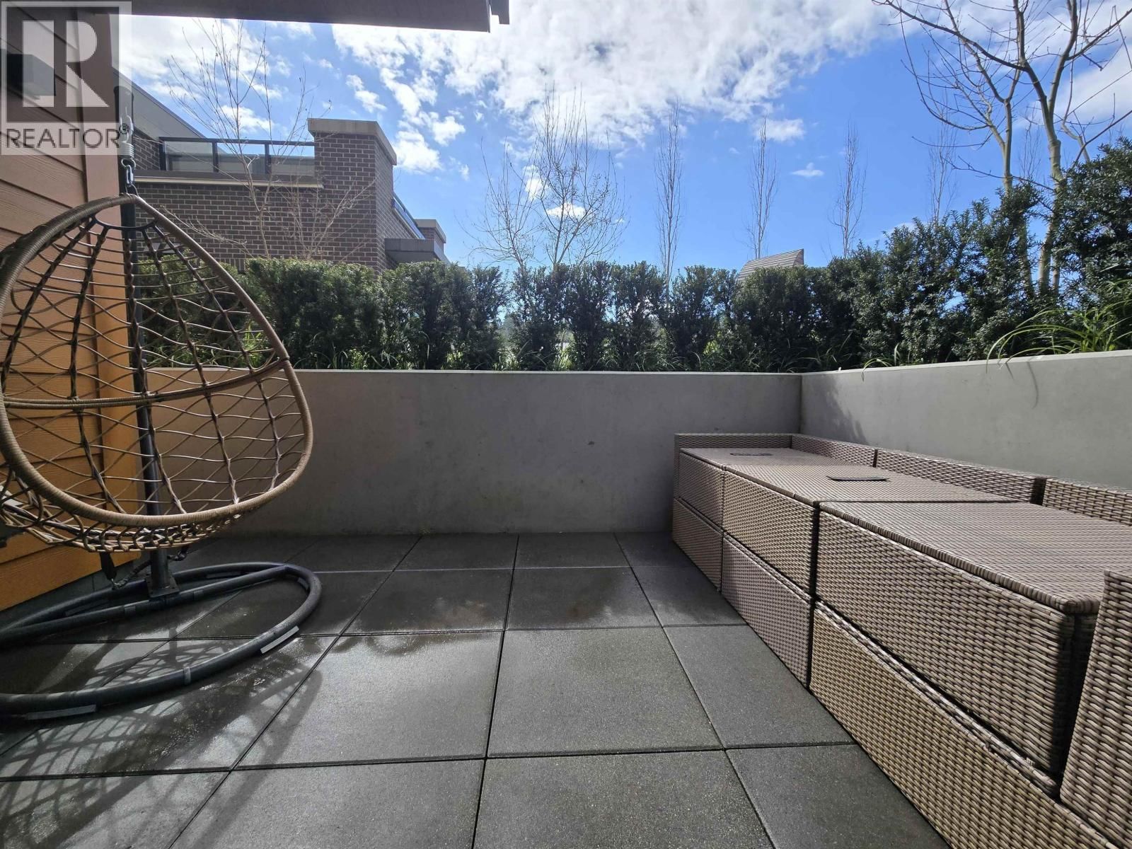 224 - 3131 MURRAY STREET Image 6