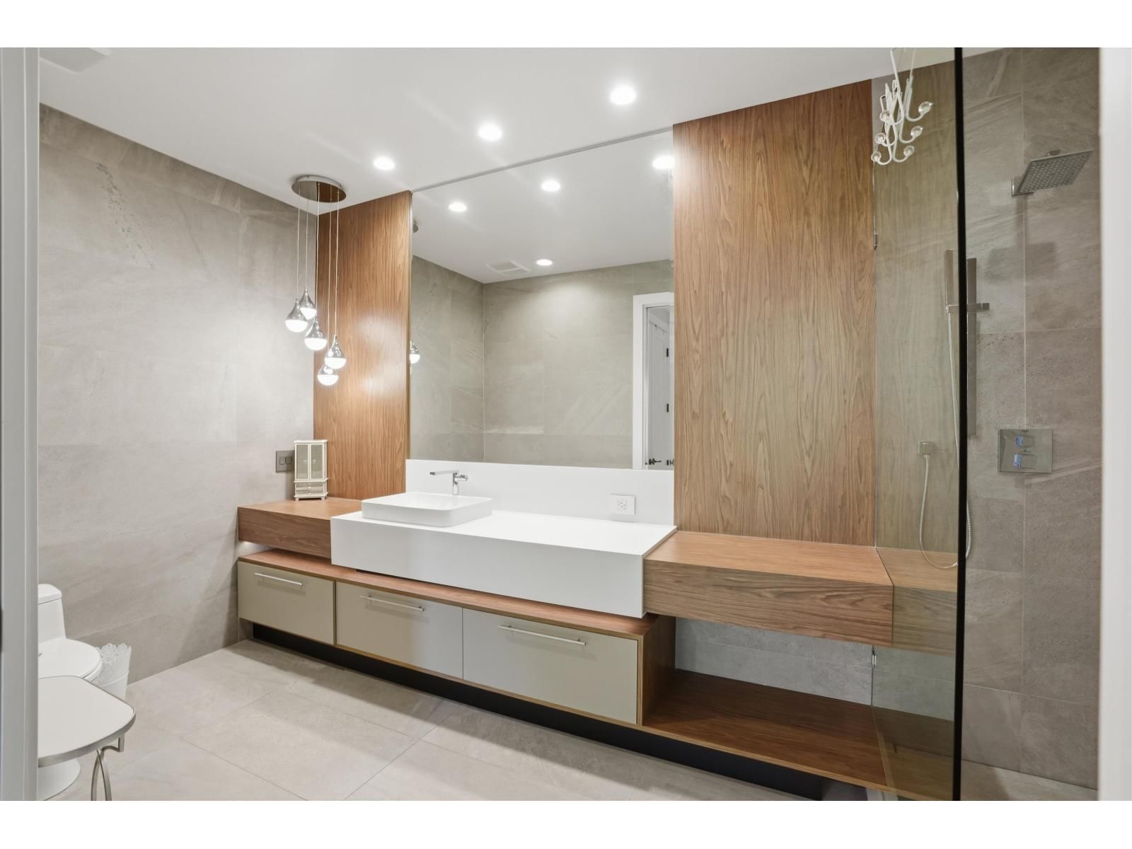 14 - 3122 160TH STREET Image 20