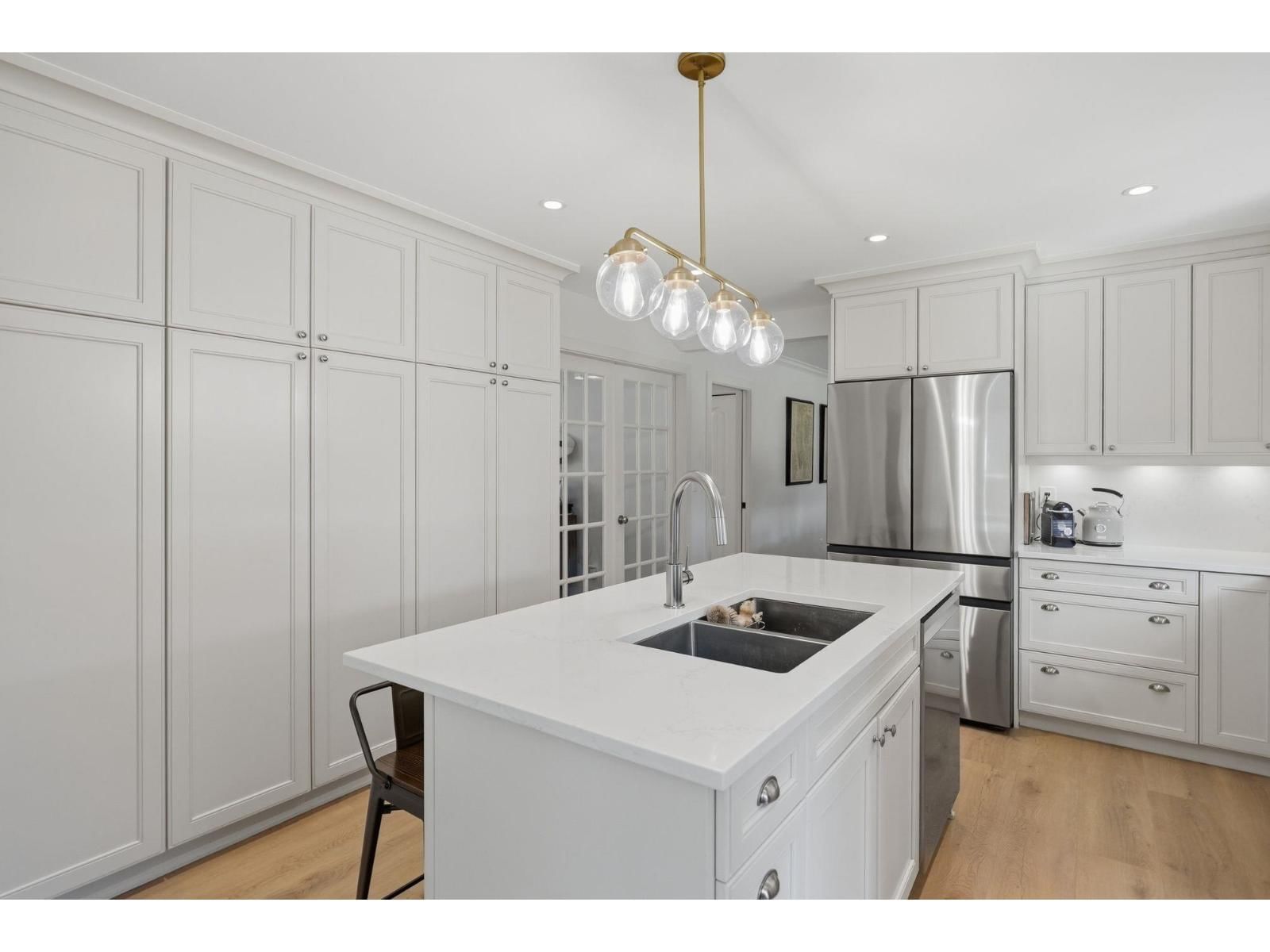 5692 247A STREET Image 15