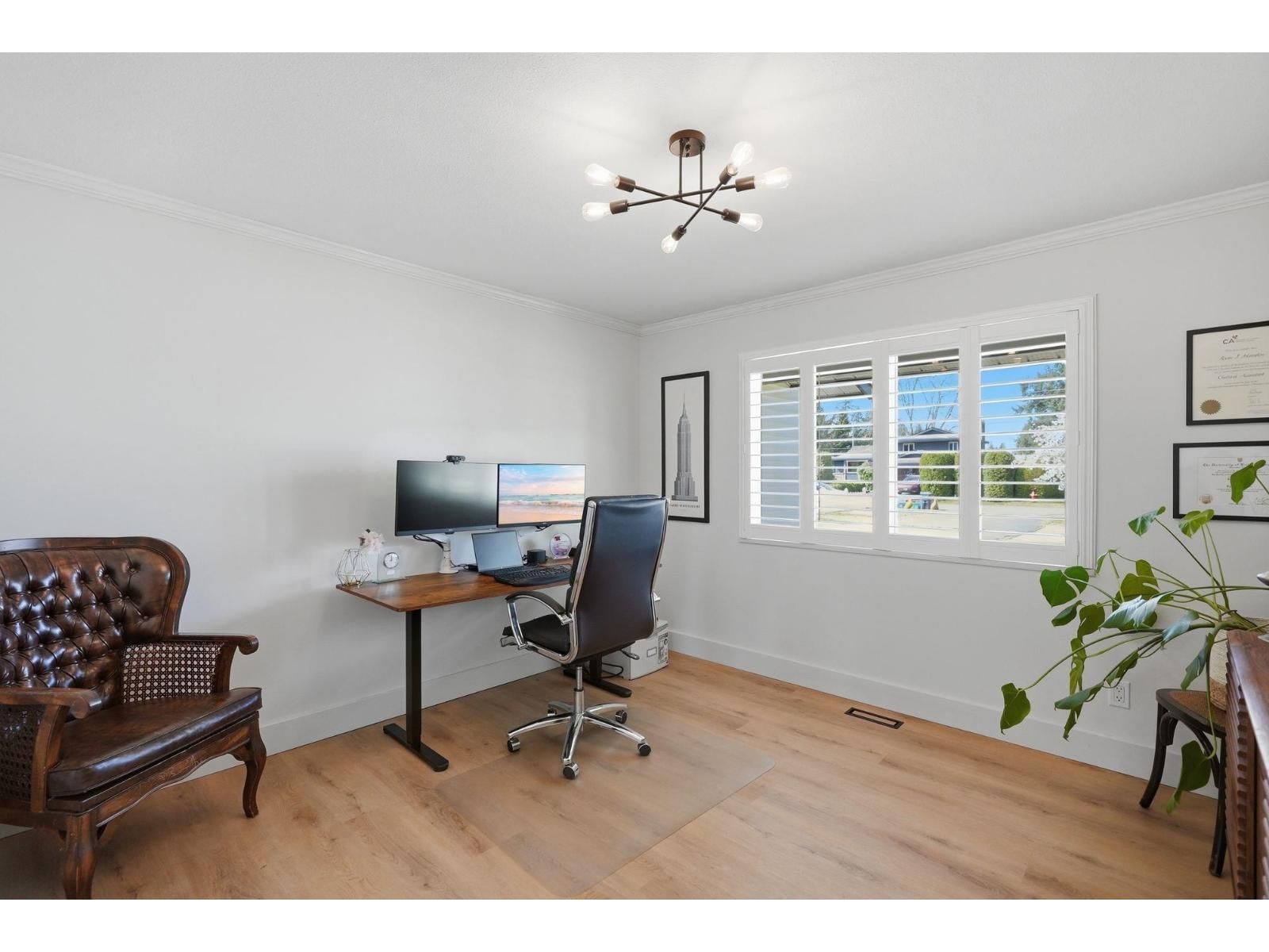 5692 247A STREET Image 18