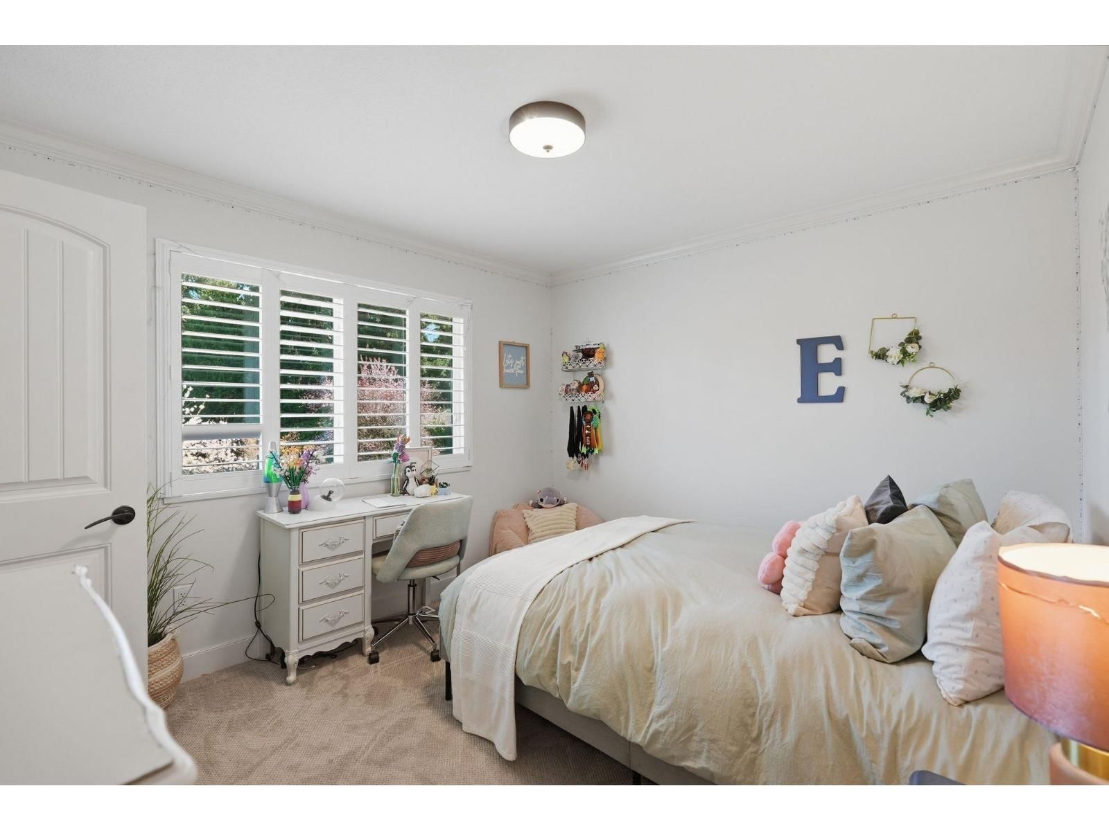 5692 247A STREET Image 22