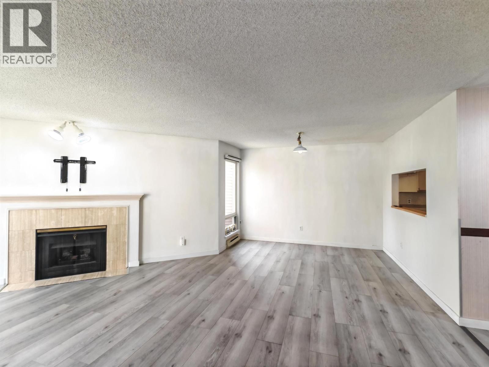 235 - 7451 MOFFATT ROAD Image 4