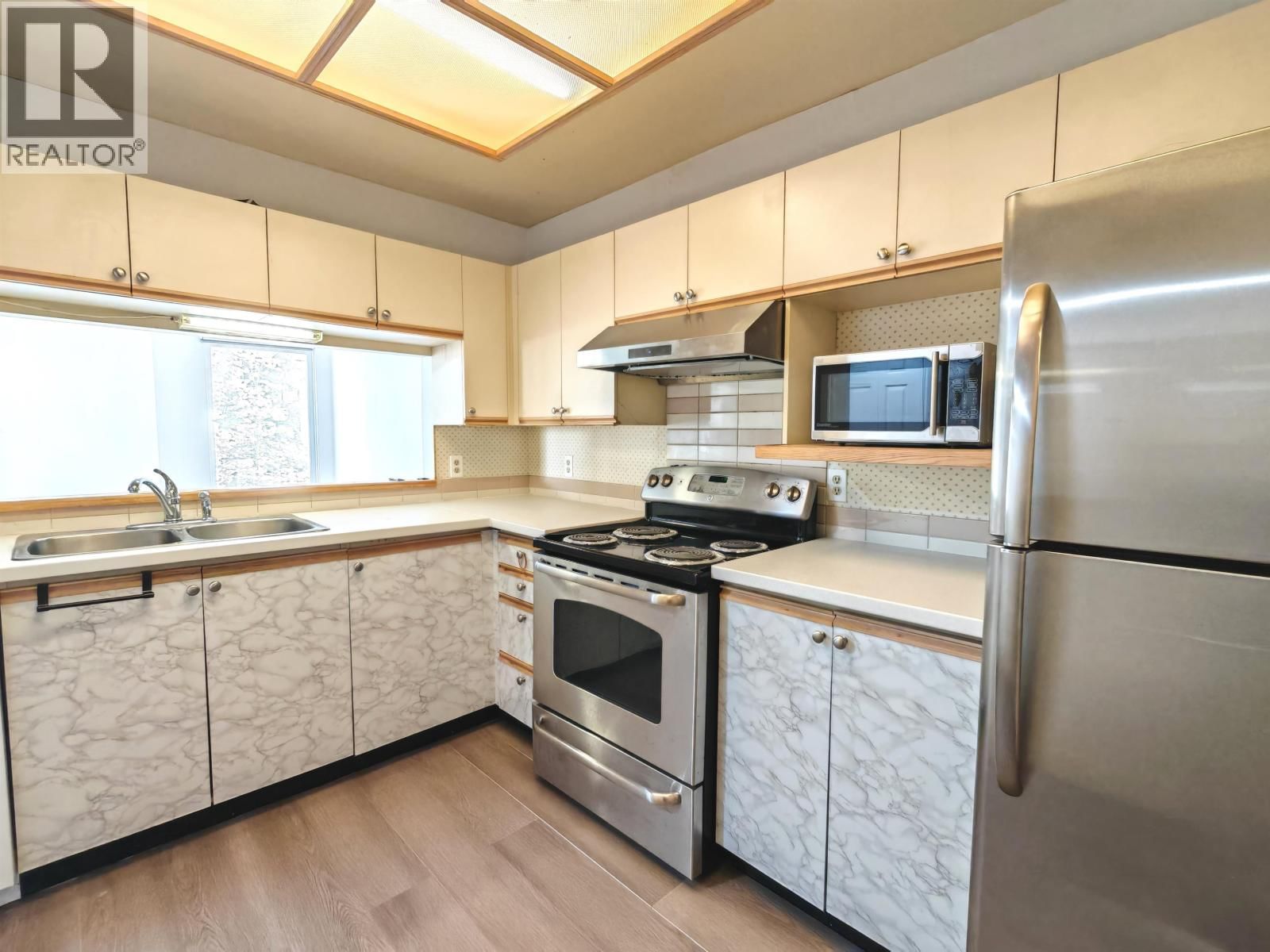 235 - 7451 MOFFATT ROAD Image 6