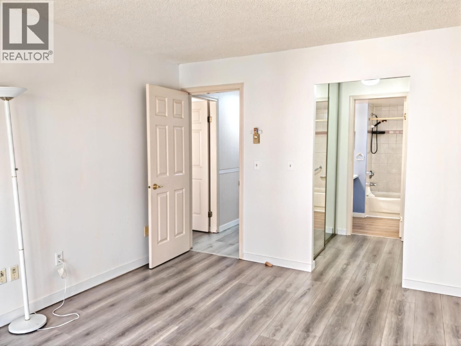 235 - 7451 MOFFATT ROAD Image 9