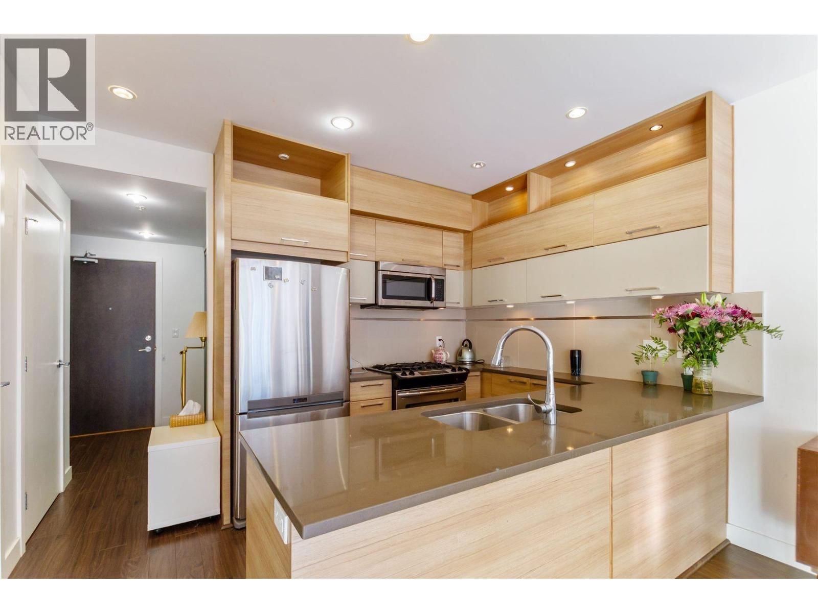 101 - 9150 UNIVERSITY HIGH STREET Image 10